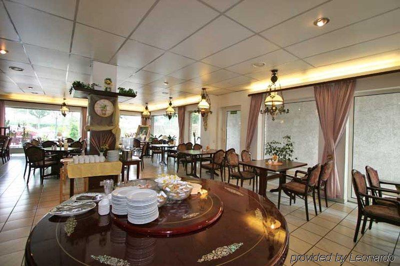 Hotel Rahlstedter Hof Гамбург Екстер'єр фото